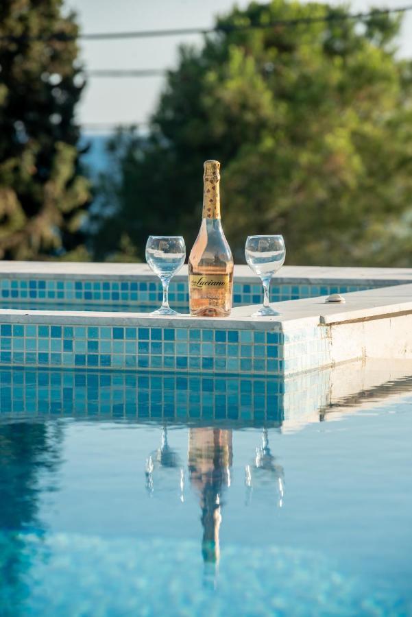 Villa Costamare - Enjoy Lazy Days On The Private Pool-Jacuzzi Pefki Extérieur photo
