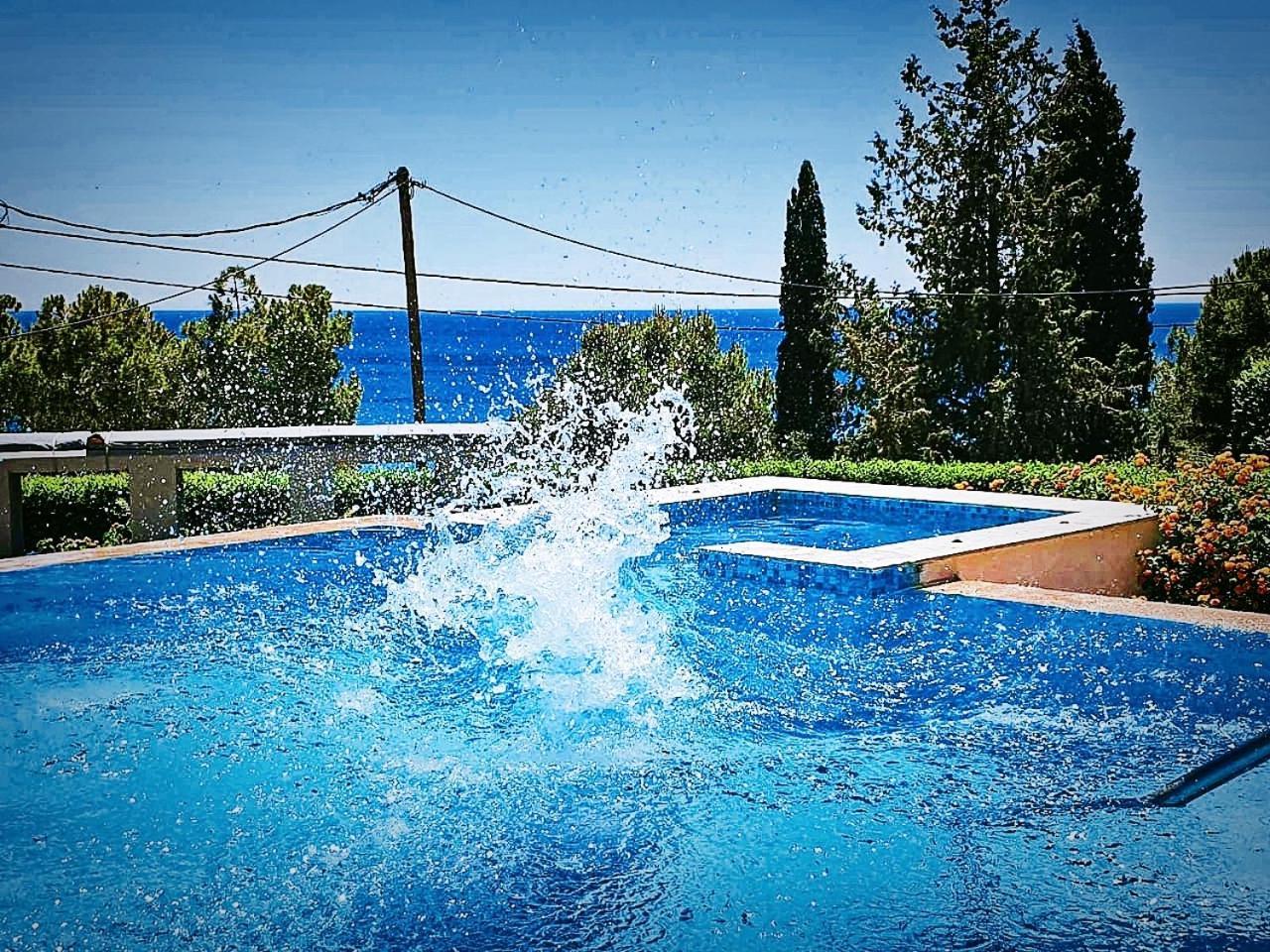 Villa Costamare - Enjoy Lazy Days On The Private Pool-Jacuzzi Pefki Extérieur photo