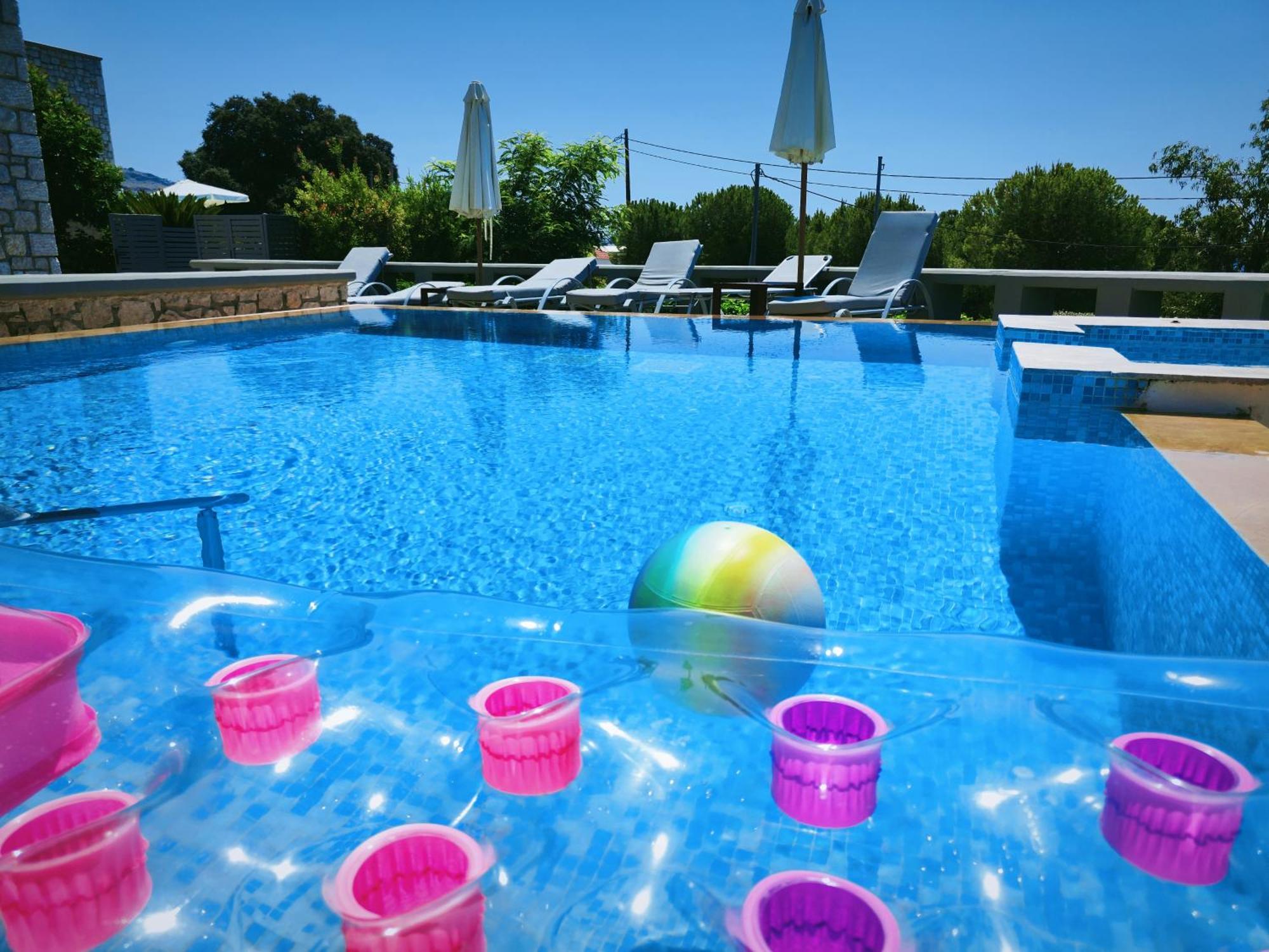 Villa Costamare - Enjoy Lazy Days On The Private Pool-Jacuzzi Pefki Extérieur photo